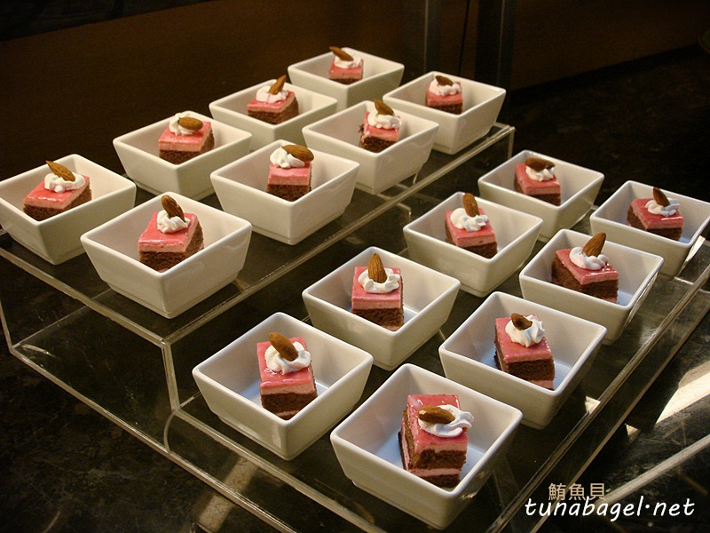 0f9731413f966c82af9ad45492b6ddb6