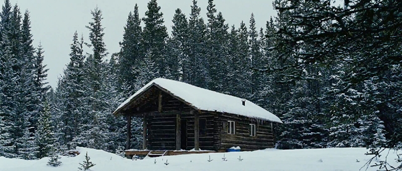 The-Bourne-Legacy-cabin-explosion